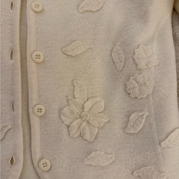 Pendleton Ivory Floral Cardigan - Picture 4 of 6